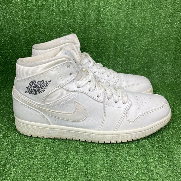 Nike Air Jordan 1 One Mid White Wolf Grey 2016 Men's Size 9.5 554724-102